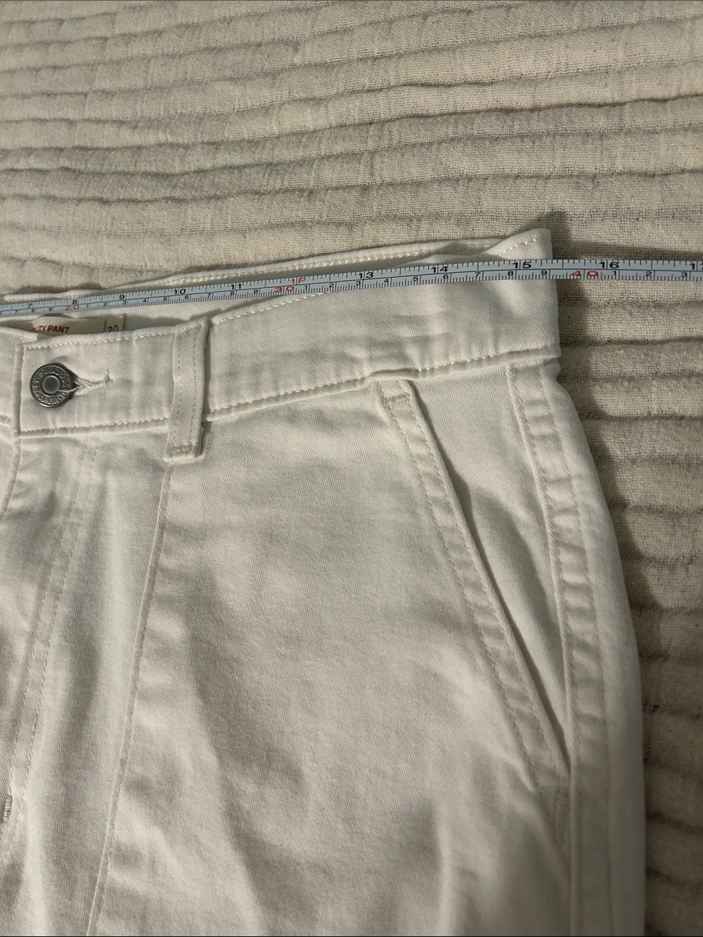 Levi's Cropped Utility Pants Women’s 30 Cream Cotton Ankle Baggy - Picture 9 of 11